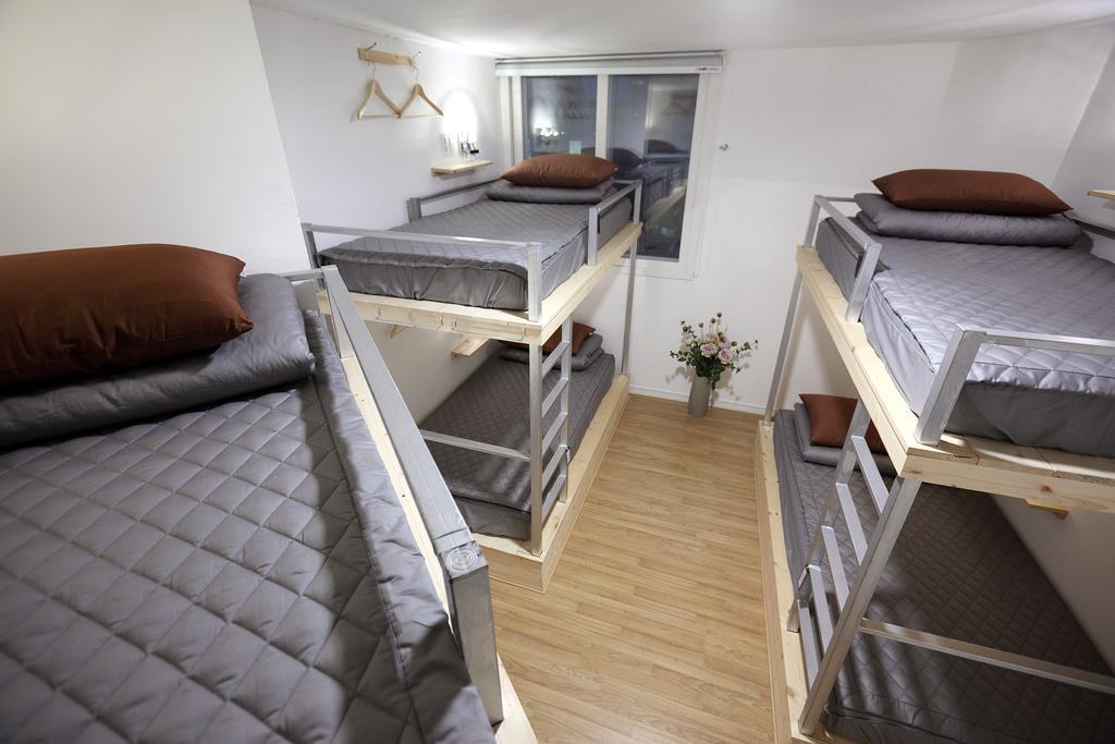 First Guesthouse Busan Chambre photo